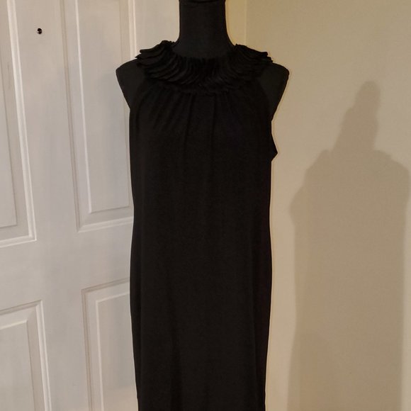 Black Sleeveless Cocktail Dress with Neck Detail - Picture 2 of 3